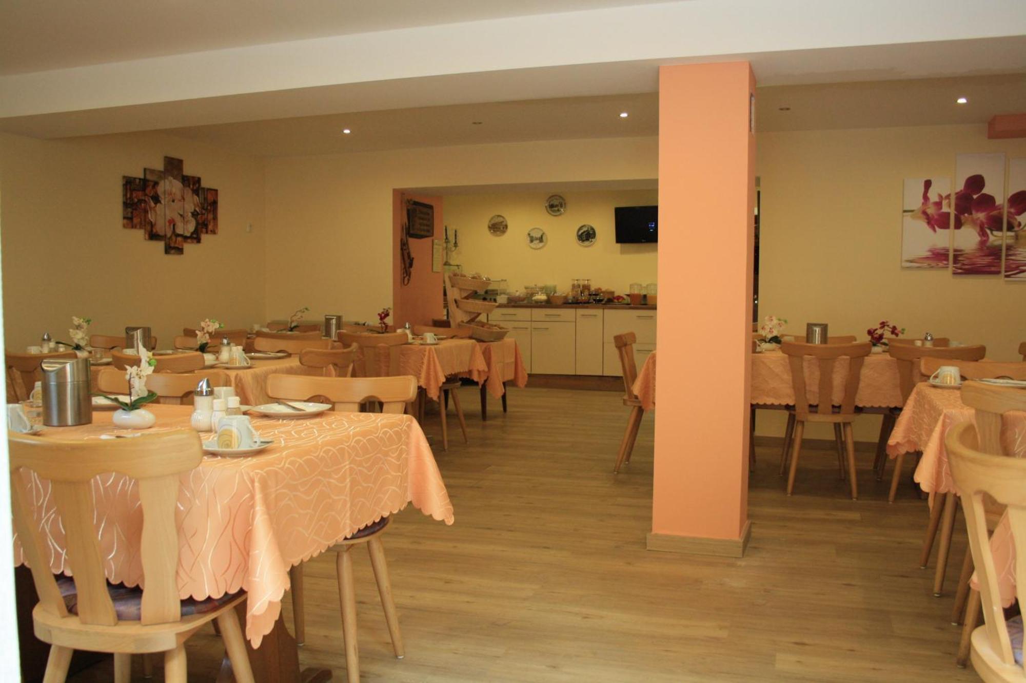 Waldhotel Albachmuehle Mit Albacher Stuben Wasserliesch Exterior photo