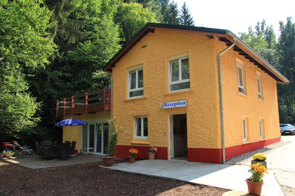Waldhotel Albachmuehle Mit Albacher Stuben Wasserliesch Exterior photo